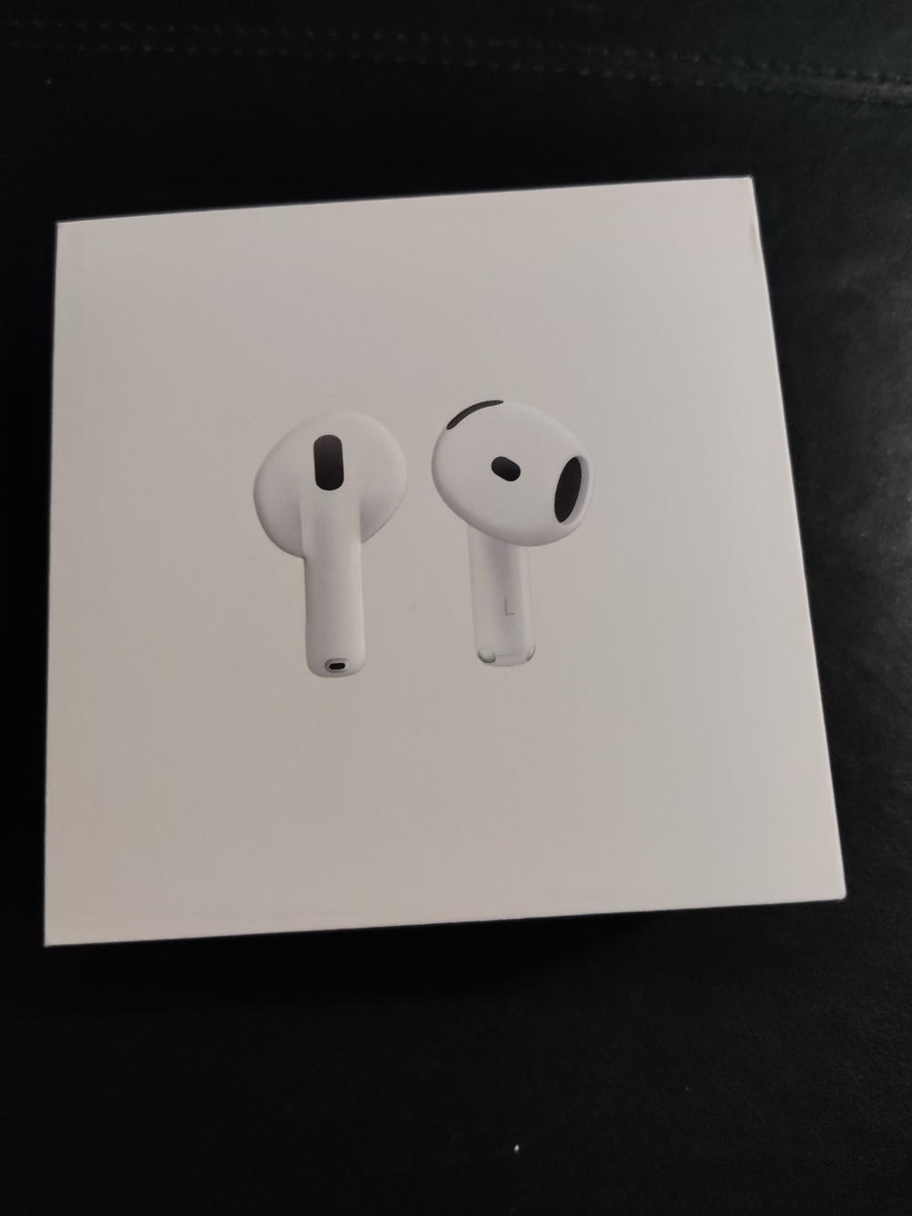 Apple AirPods4  For Your Ear